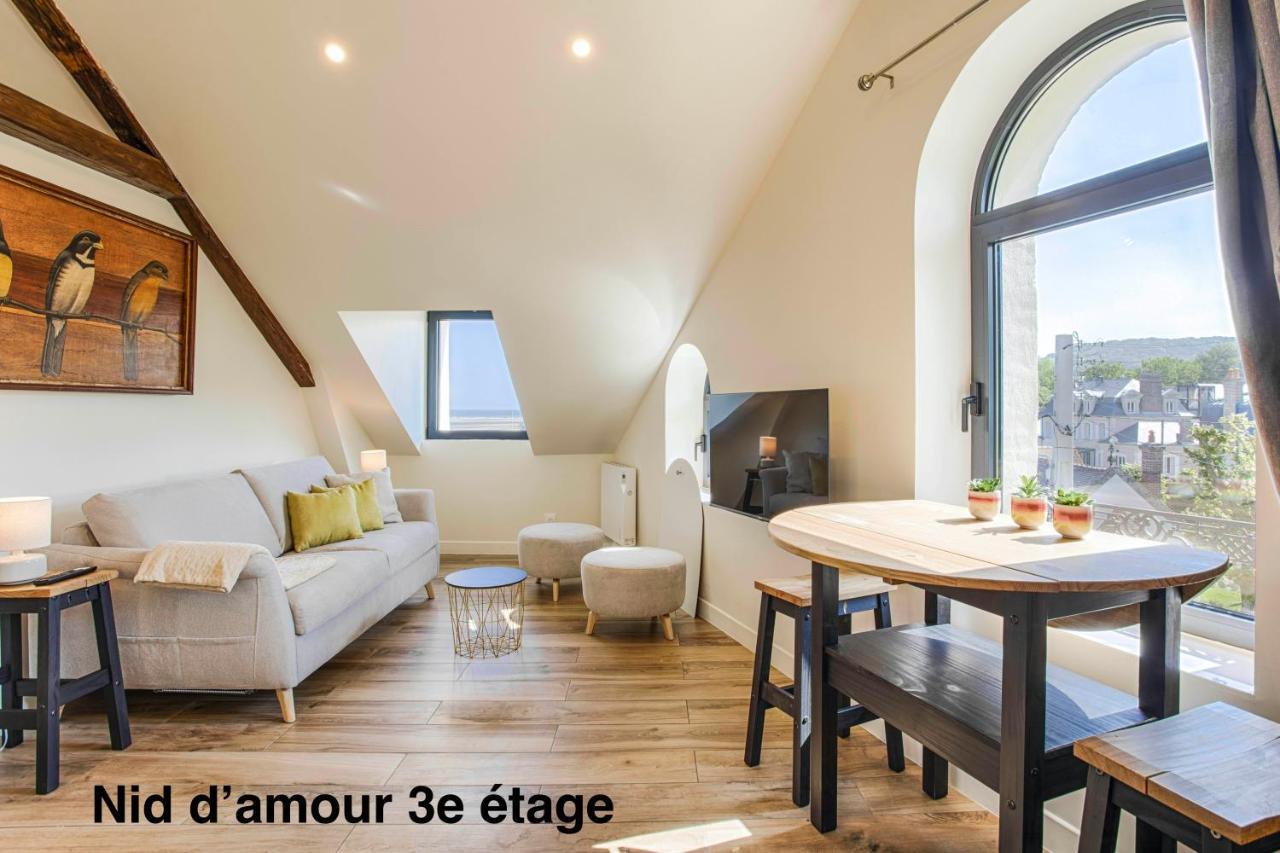 Residence La Vague- Appartements Grand Confort -Vue Mer - 2 A 6 Personnes Houlgate Esterno foto