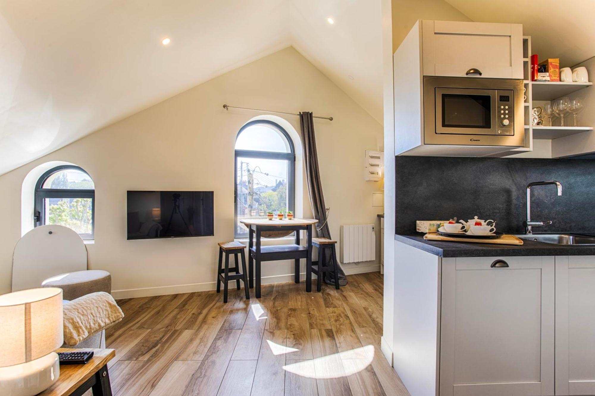Residence La Vague- Appartements Grand Confort -Vue Mer - 2 A 6 Personnes Houlgate Esterno foto